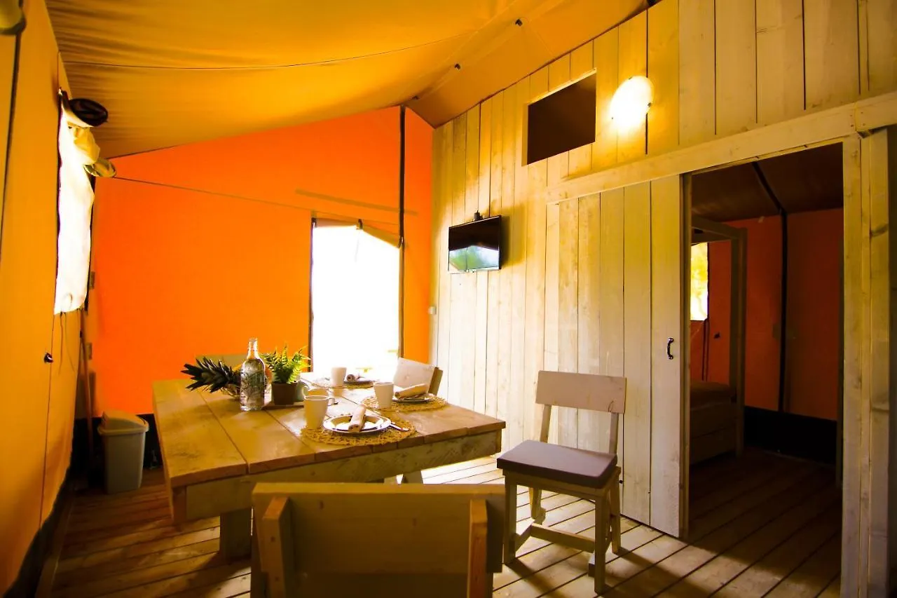 Luxuszelt Hotel Grande Glamping Weißenburg Kroatien