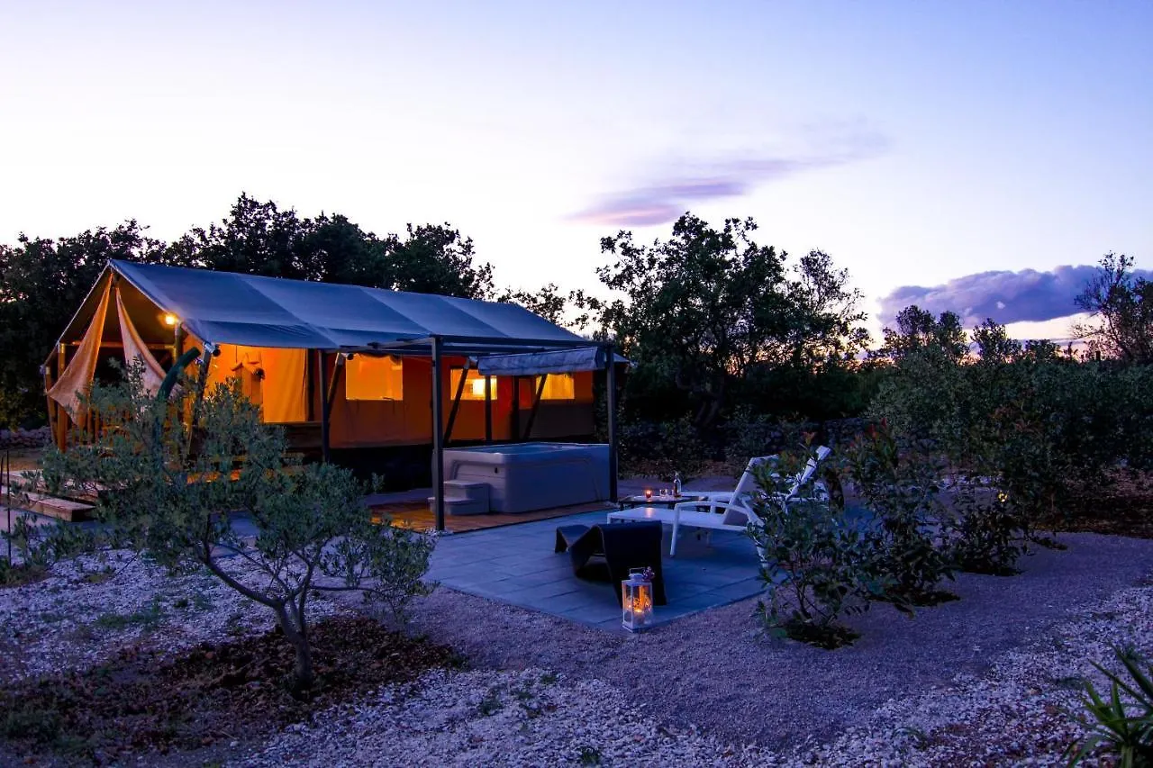 Hotel Grande Glamping Weißenburg